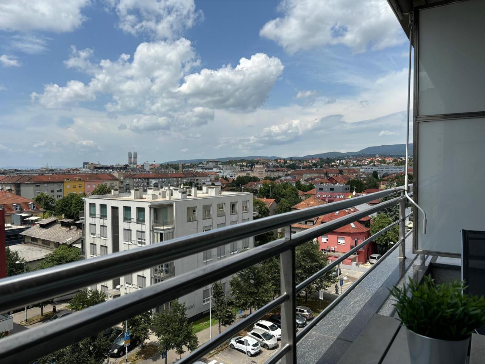 Apartman Vivi Zagreb Buitenkant foto